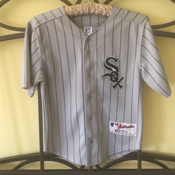 boys white sox shirt